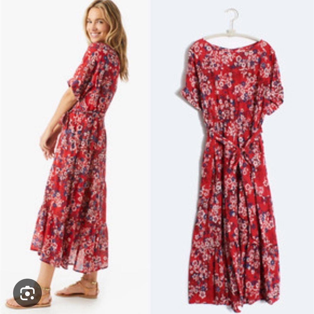 XiRENA Red Floral Maxi Dress